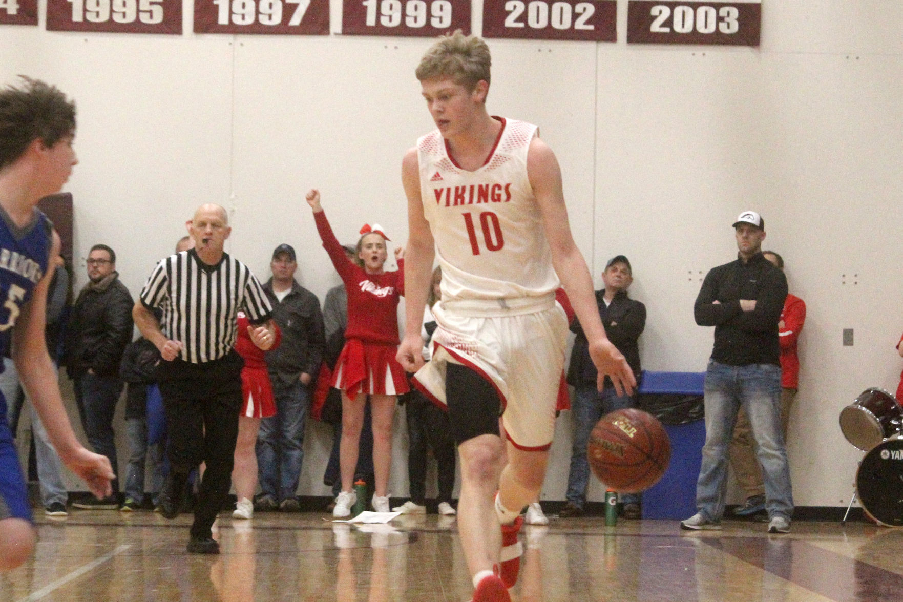 Colfax vs Clear Lake boys basketball 3-7-19